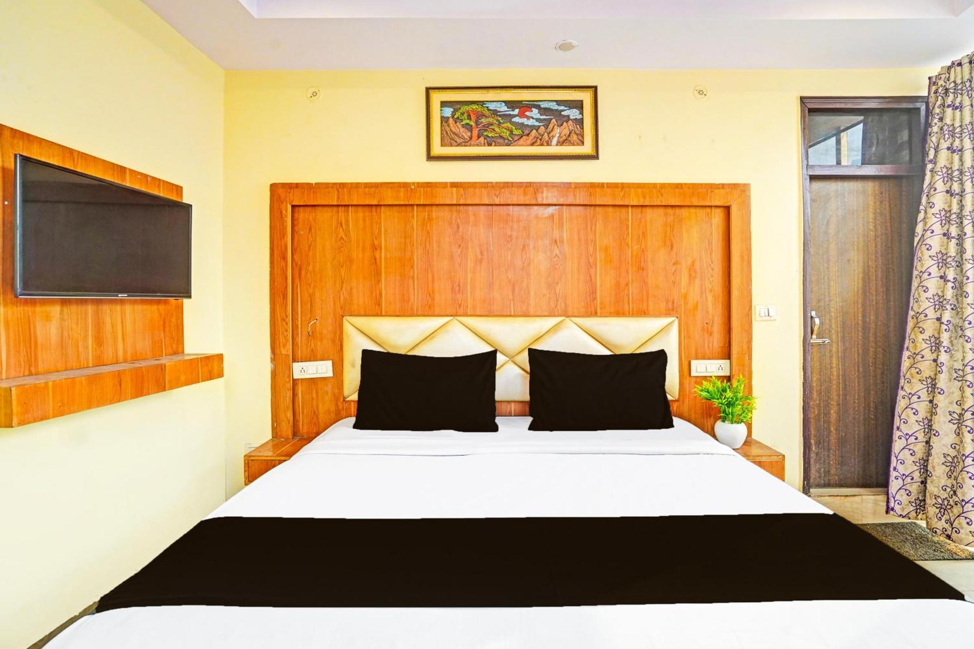 Super Hotel O Charbagh Formerly Khalsa Inn Lucknow Luaran gambar