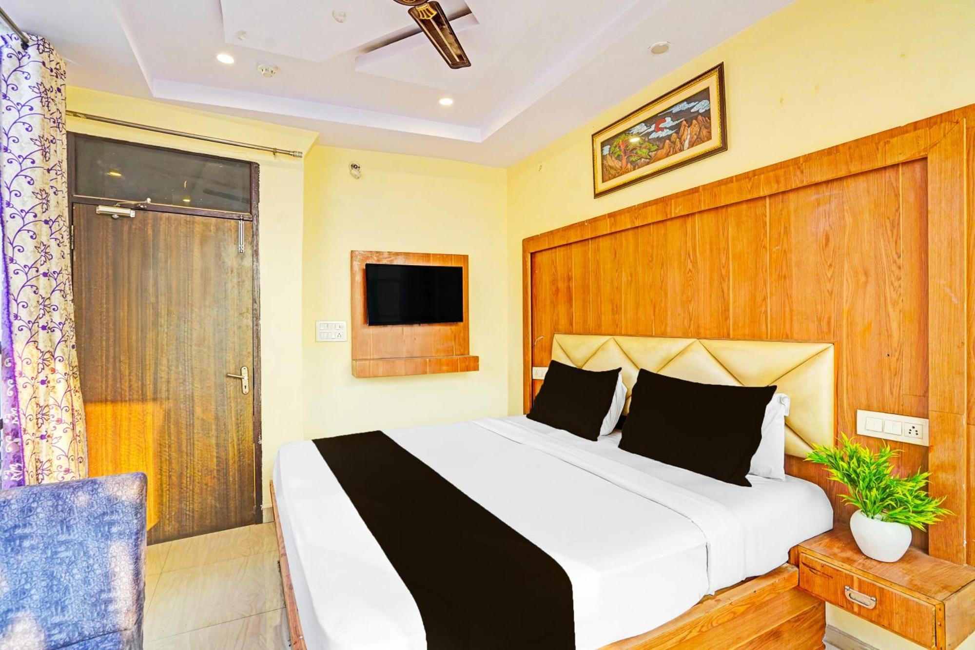 Super Hotel O Charbagh Formerly Khalsa Inn Lucknow Luaran gambar