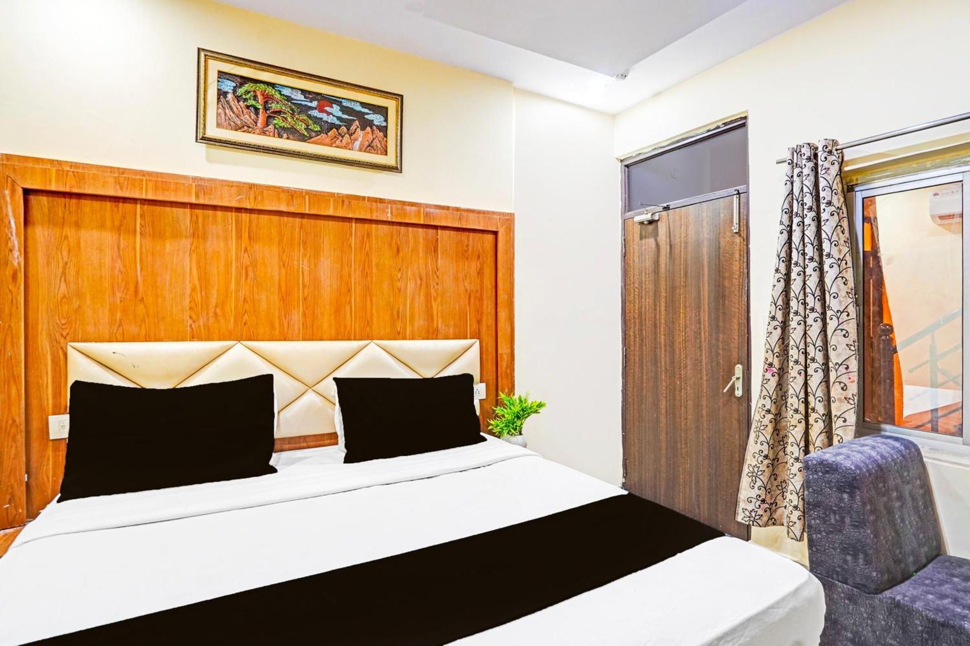 Super Hotel O Charbagh Formerly Khalsa Inn Lucknow Luaran gambar