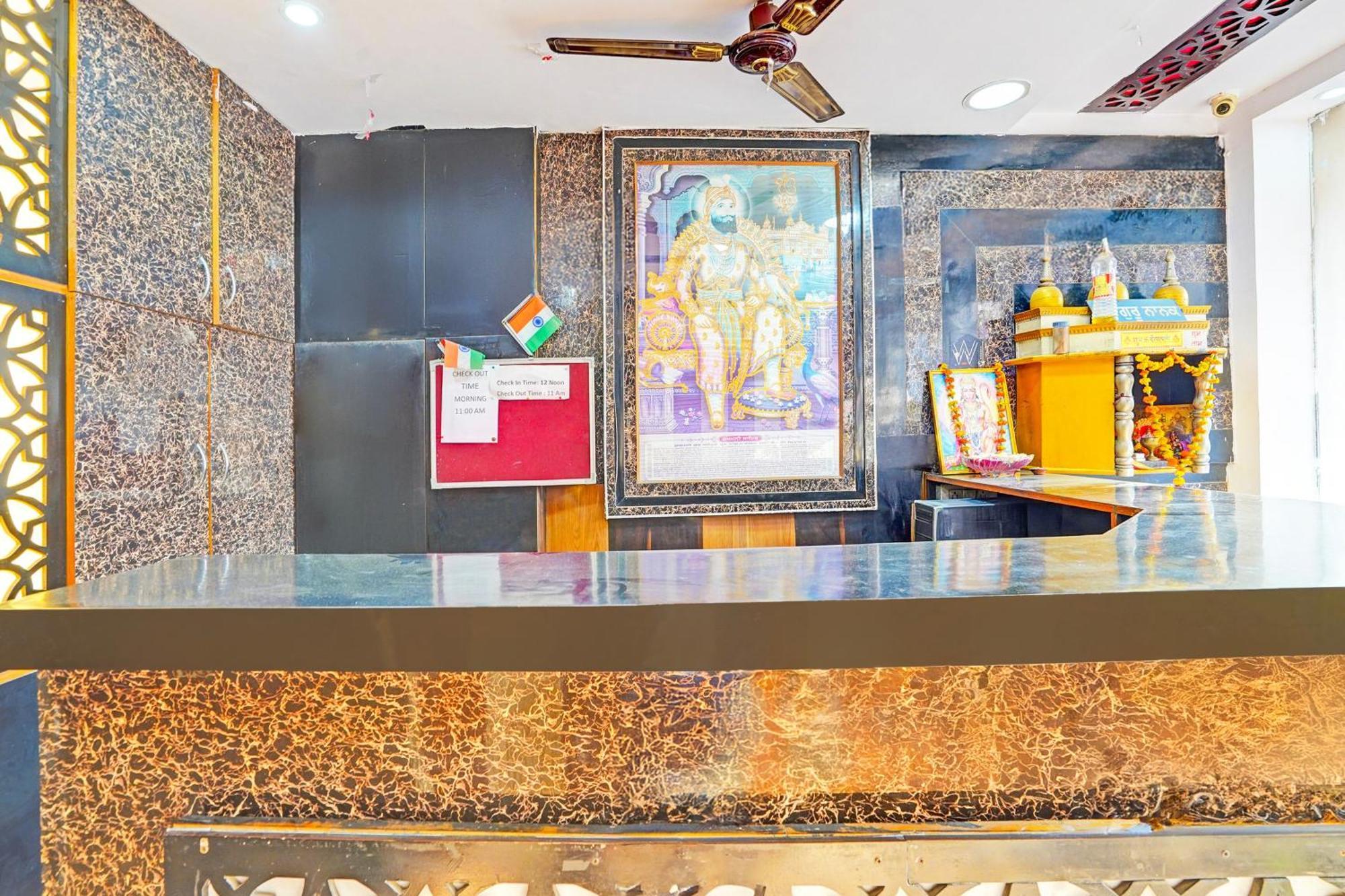 Super Hotel O Charbagh Formerly Khalsa Inn Lucknow Luaran gambar