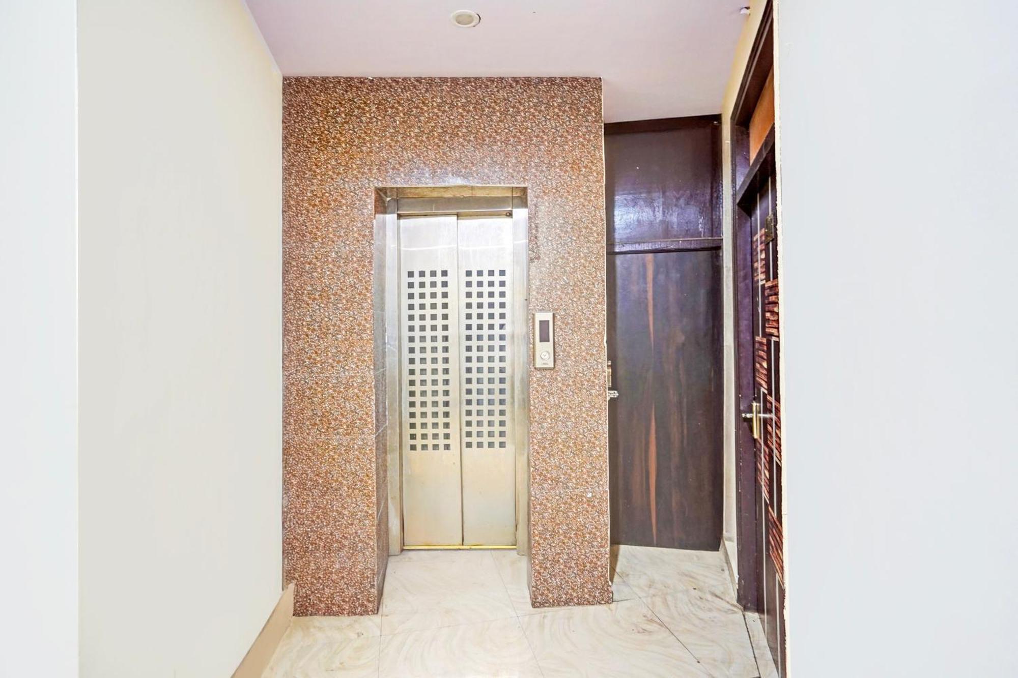 Super Hotel O Charbagh Formerly Khalsa Inn Lucknow Luaran gambar